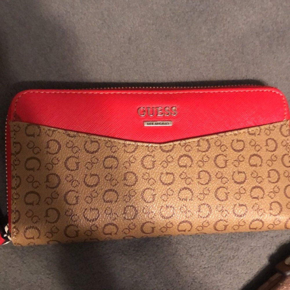 Guess Wallet
